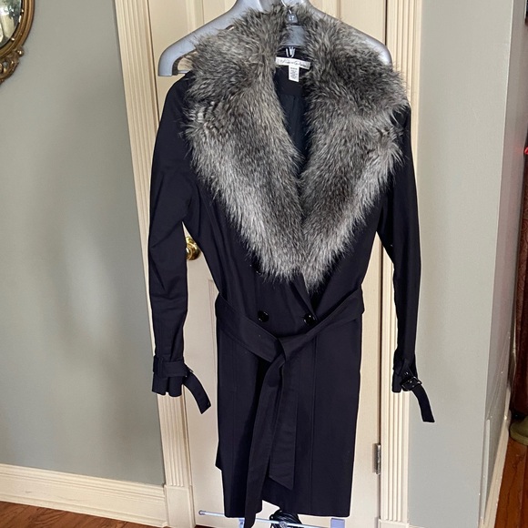 Kenneth Cole Black Trench Coat with Faux Fur Collar Women Size M - Picture 4 of 5